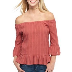 🌙Off the Shoulder Ruffle Hem Top🌙